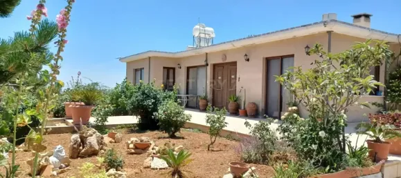 Villa de 3 dormitorios en Agios Therapon, Cyprus No. 4352 4