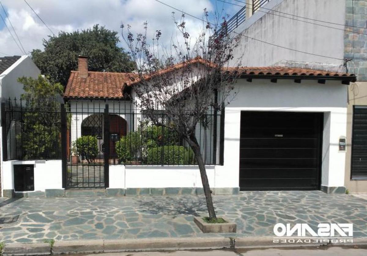 Дом с 3 спальнями в Хенераль Сан Мартин, Аргентина № 57288