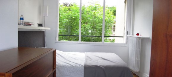 2 bedrooms Apartment in Paris, France No. 179113 3