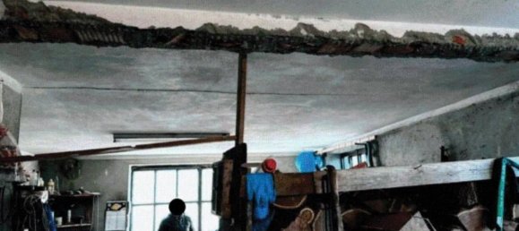 3 rooms House in Mercallo, Italy No. 13994 5