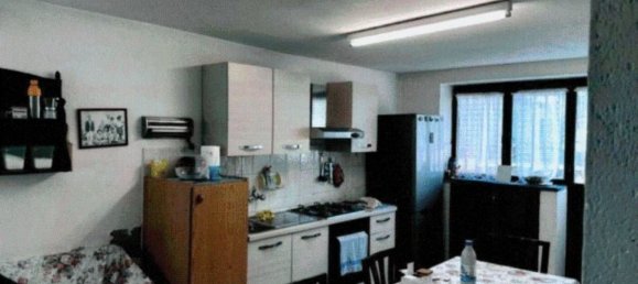 3 rooms House in Mercallo, Italy No. 13994 4