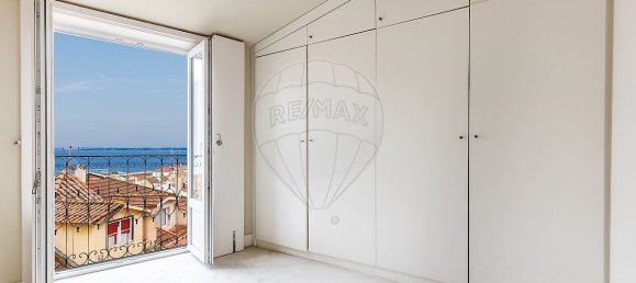 3 غرف نوم منزل ذو طابقين في Lisbon, Portugal رقم 96258 23