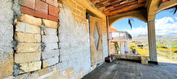 Квартира с 4 комнатами в Багерия, Италия № 268636 12