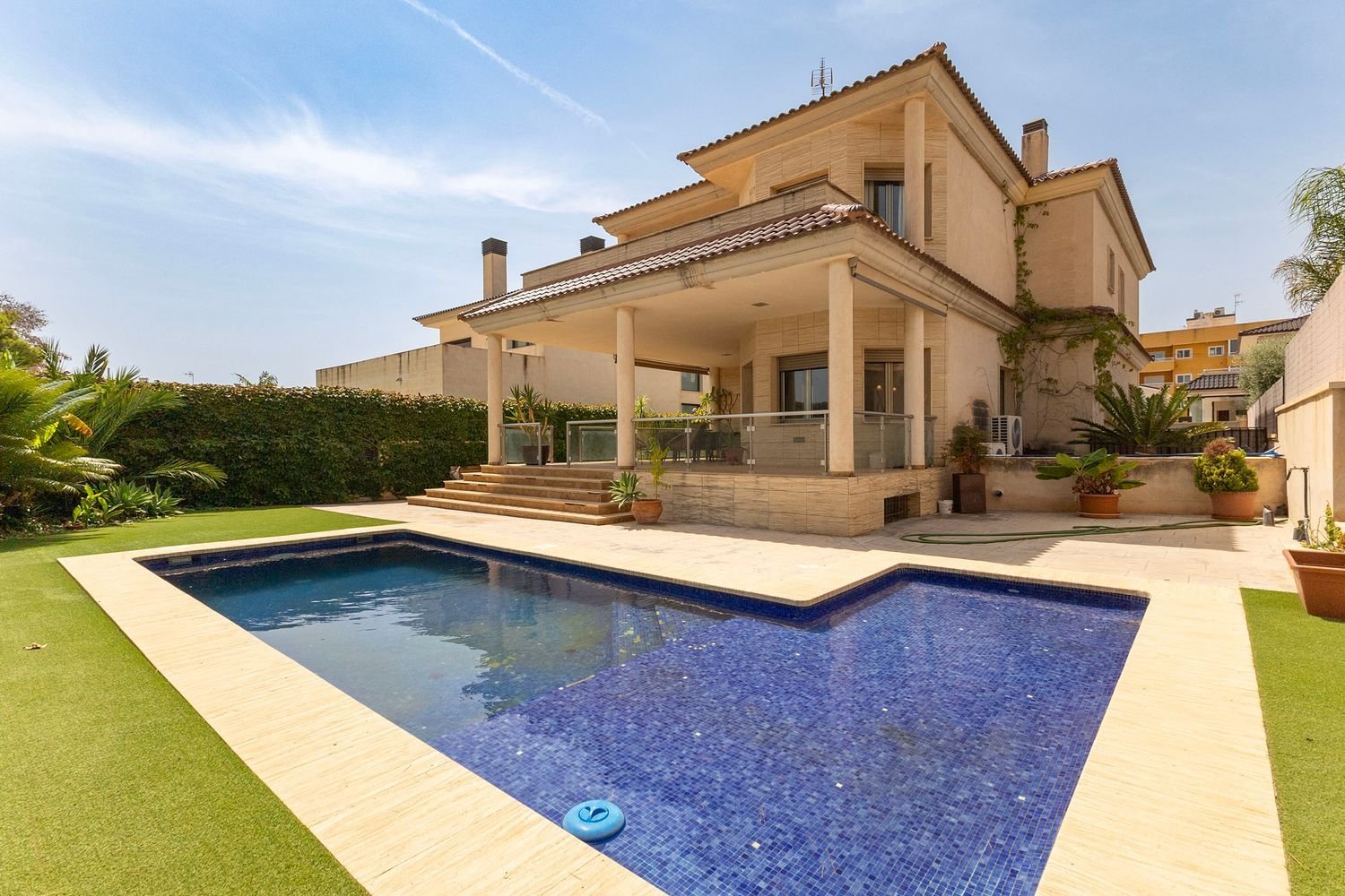 4 bedrooms House in Torrellano, Spain No. 191598