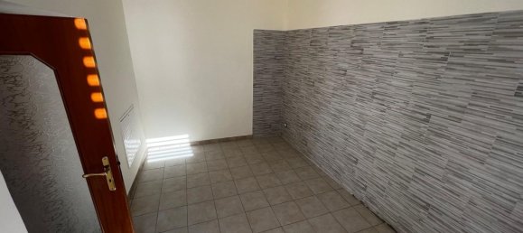 Studio in Torre del Greco, Italy, Nr. 88545 34