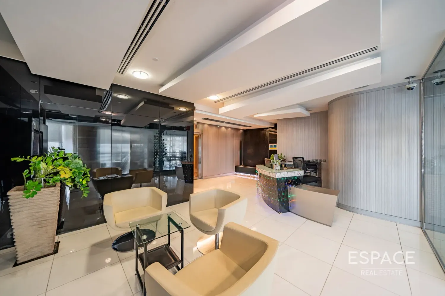 704m² Office in Jumeirah Lake Towers, UAE No. 108504