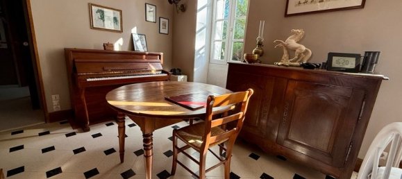 6 Schlafzimmer Schlösser in Etriche, France, Nr. 98360 31