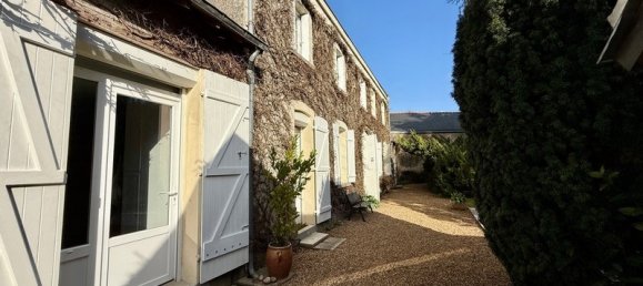 6 Schlafzimmer Schlösser in Etriche, France, Nr. 98360 26