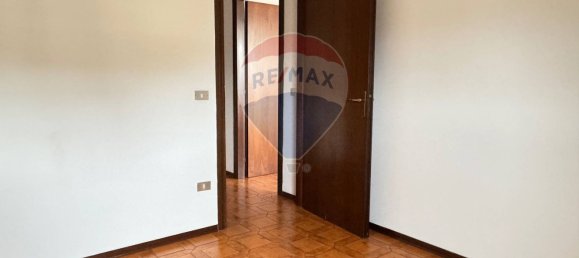 4 rooms Apartment in Copparo, Italy No. 70259 16