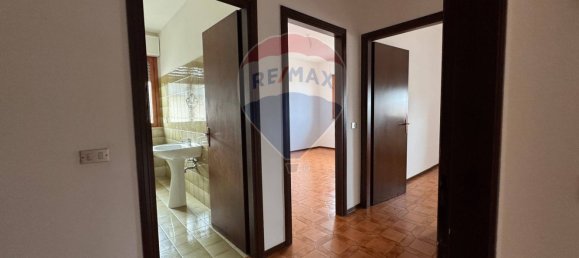 4 rooms Apartment in Copparo, Italy No. 70259 4