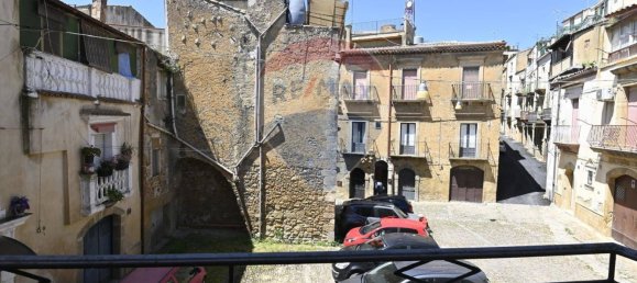 Casa T2 em Caltagirone, Italy N.º 317368 7