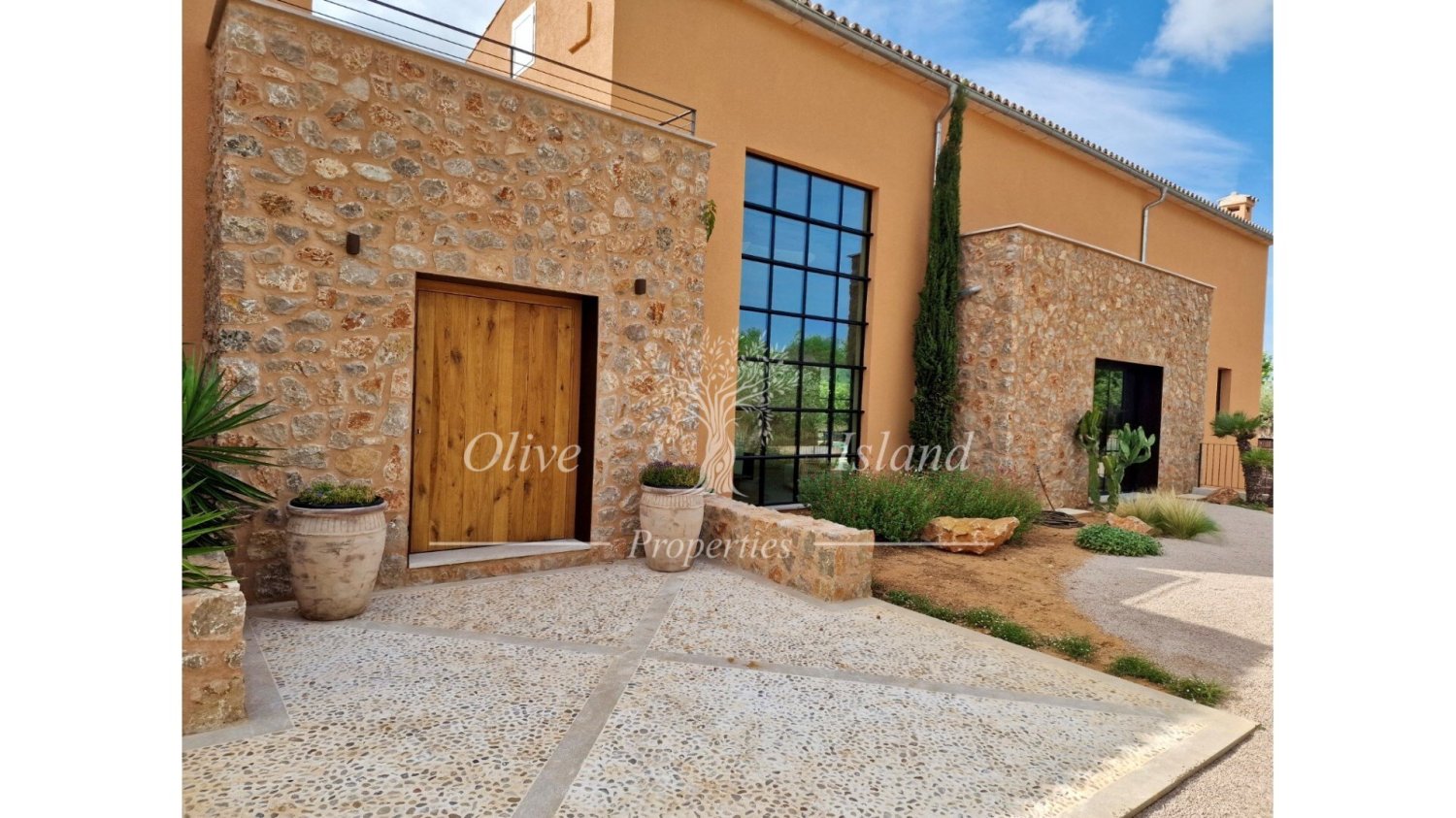 Casa de 4 dormitorios en Santa Maria Del Cami, Spain No. 145220