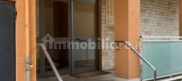 2 bedrooms Apartment in Milan, Italy No. 290794 4