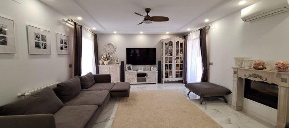 168 m² apartamento en venta en Pinar De Campoverde, Alicante, Comunidad Valenciana, Spain № 366284 3