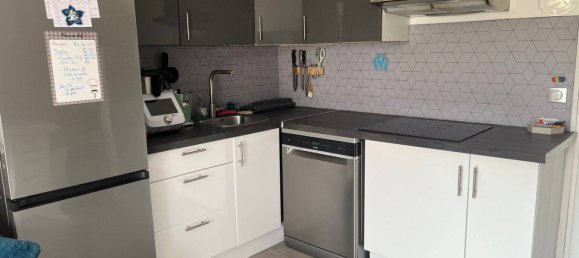 1 bedroom Apartment in Marseille, France No. 325804 2