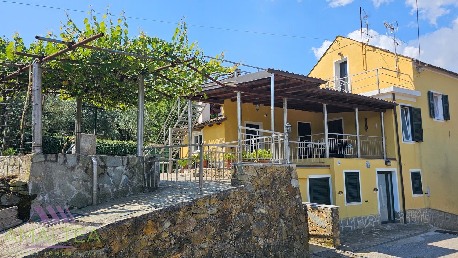 5-Zimmer Haus in Quiliano, Italy, Nr. 300749