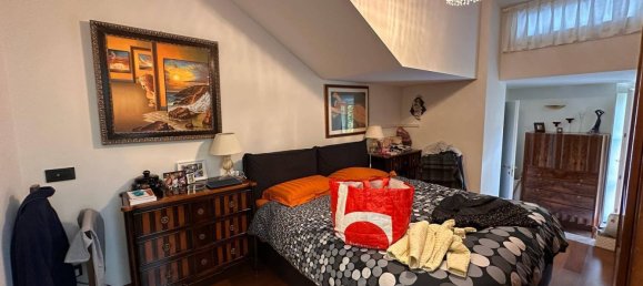 Квартира с 2 спальнями в Генуя, Италия № 371589 12