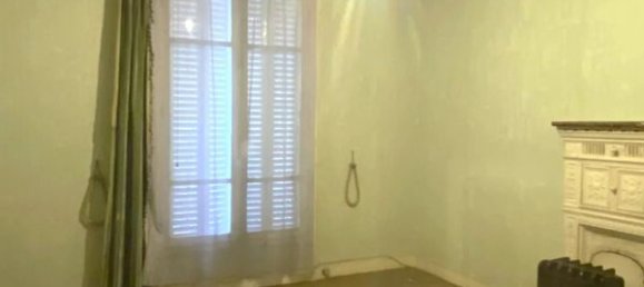 1 bedroom Apartment in Paris, France No. 147495 3