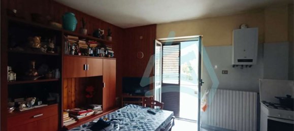 2 bedrooms Apartment in Benevento, Italy No. 375834 3