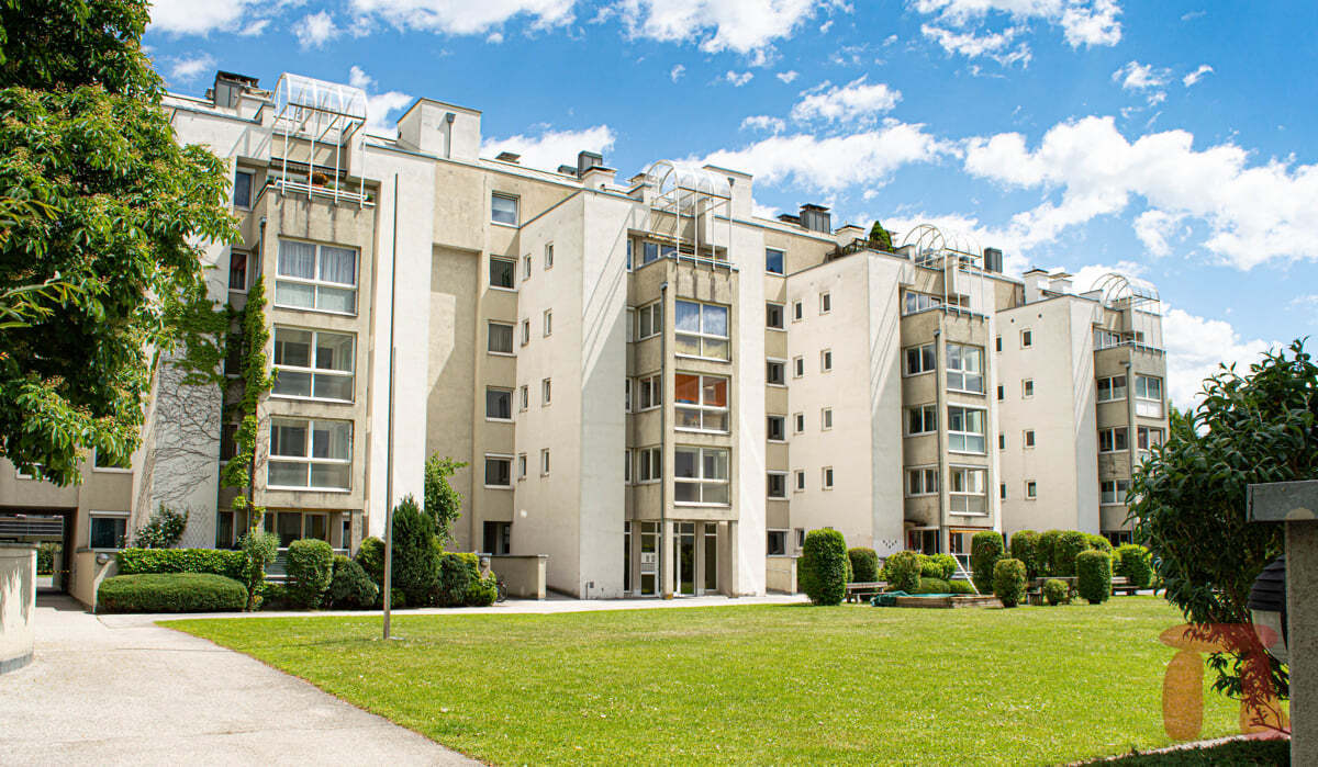 2 rooms Apartment in Innsbruck-Stadt, Austria No. 92327