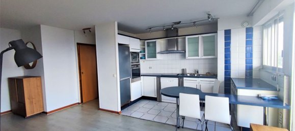 Apartamento de 3 dormitorios en Courbevoie, France No. 162428 2