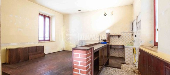 5-salle Maison à Alzate Brianza, Italy No. 10013 2