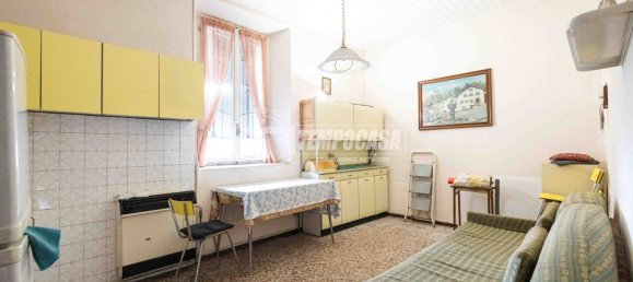 5-salle Maison à Alzate Brianza, Italy No. 10013 26