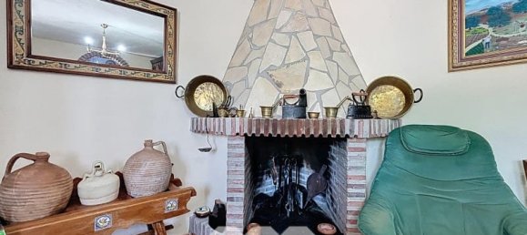 4 bedrooms Townhouse in Comares, Spain No. 184221 10