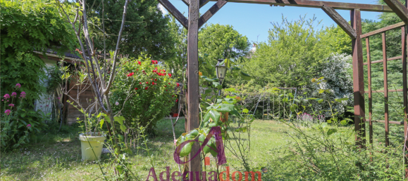 5 bedrooms House in Colombes, France No. 182562 2