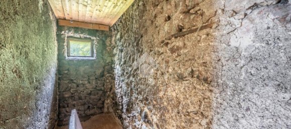 2 Schlafzimmer Haus in Terragnolo, Italy, Nr. 309901 17