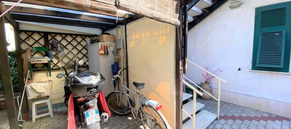 Вилла с 3 спальнями в Масса, Италия № 165388 20