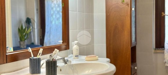 3 rooms Apartment in Viterbo, Italy No. 273240 20