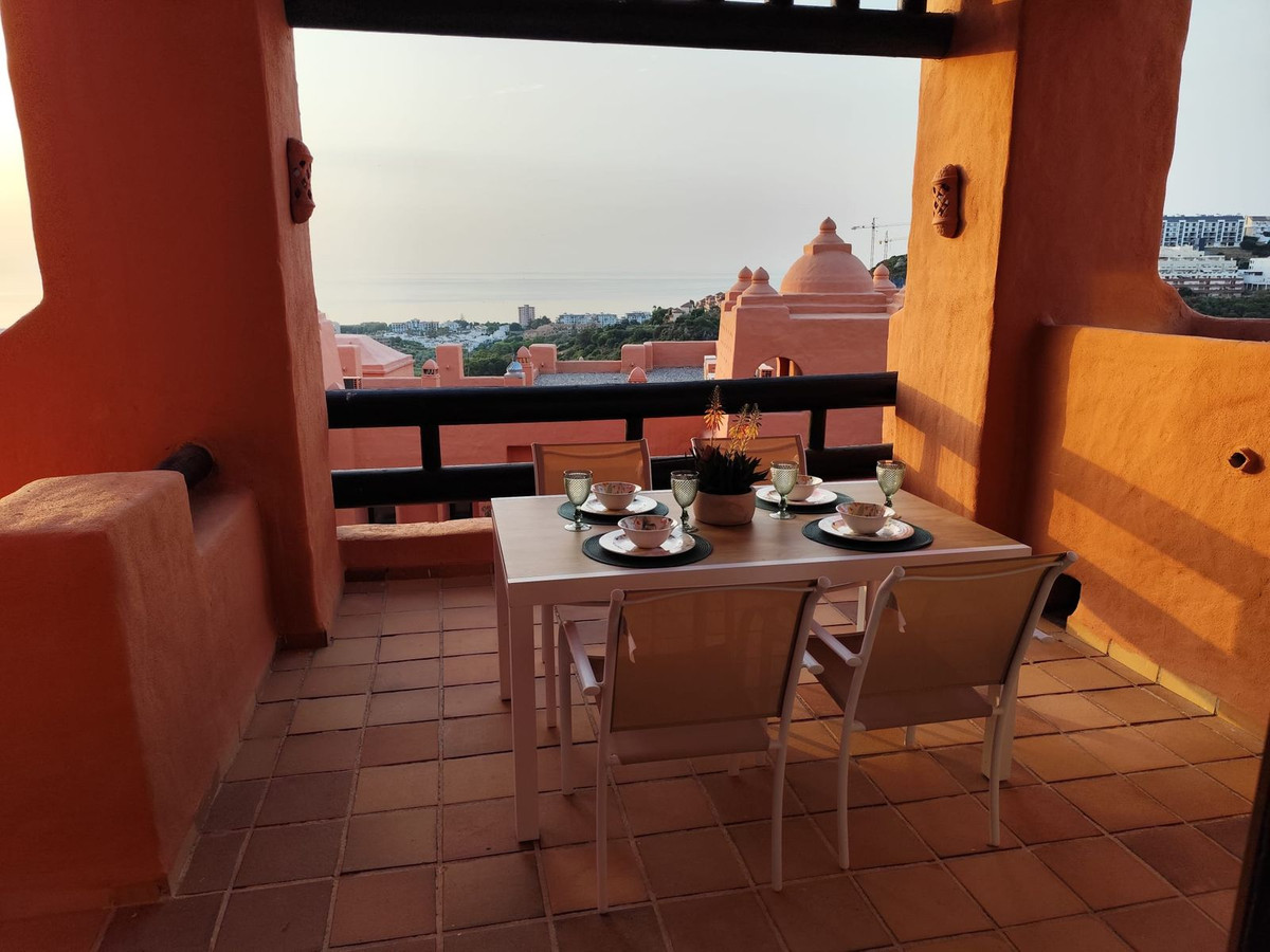 Apartamento de 2 dormitorios en San Luis de Sabinillas, Spain No. 203224