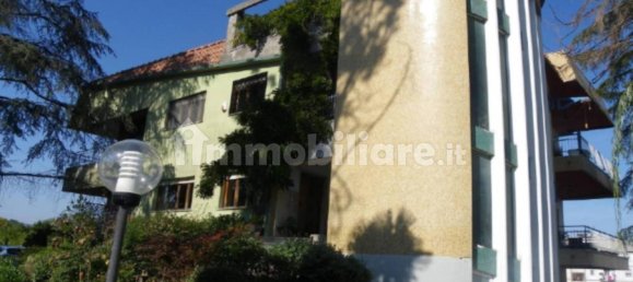 4 bedrooms Villa in Colleferro, Italy No. 308789 3