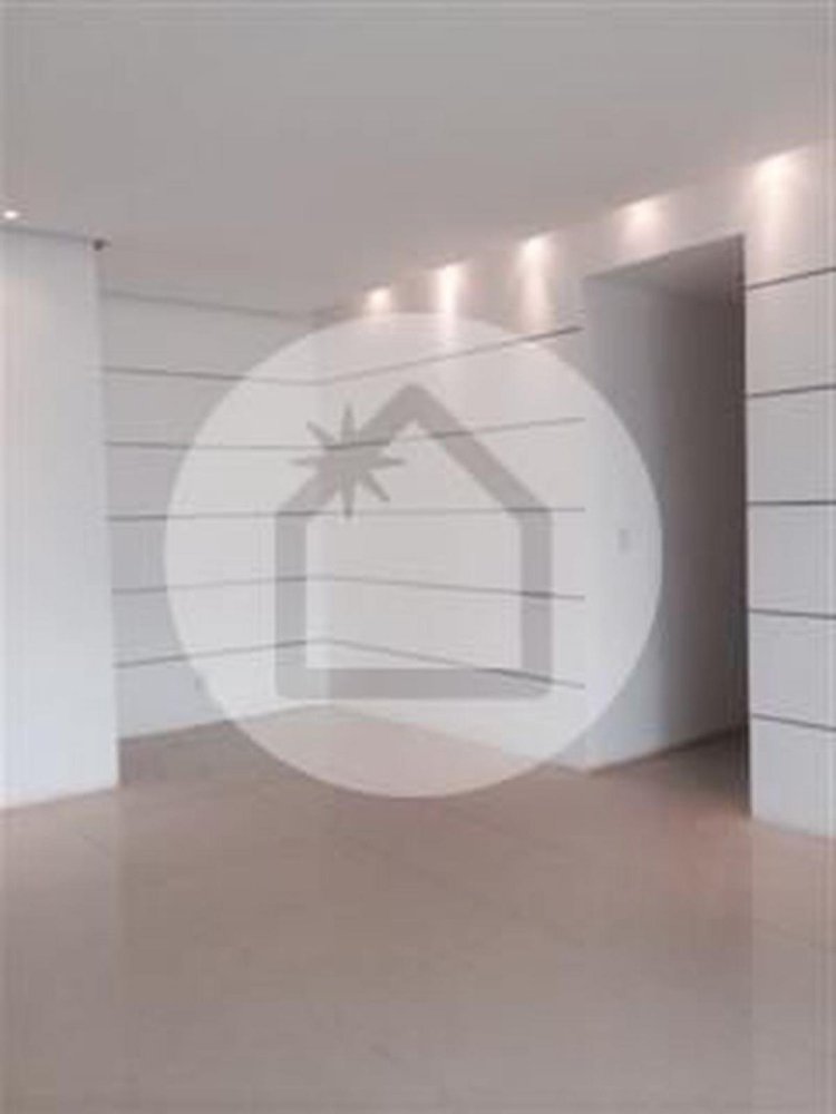 4 bedrooms Apartment in Rio de Janeiro, Brazil No. 556406