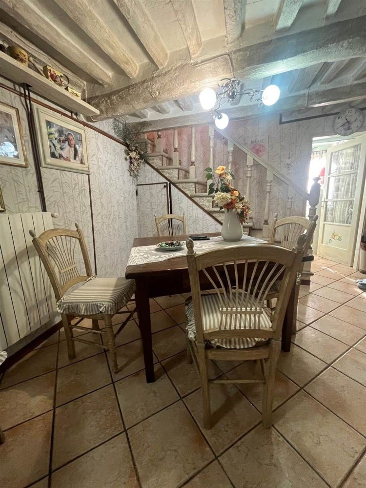 5 rooms House in Capannori, Italy No. 12769