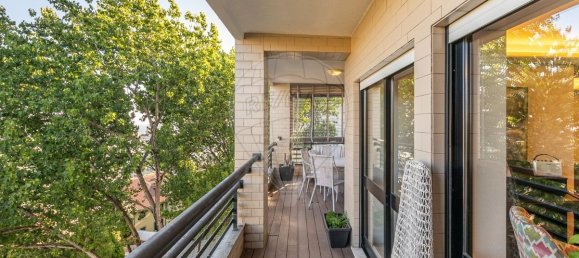 4 bedrooms Apartment in Porto, Portugal No. 99623 11