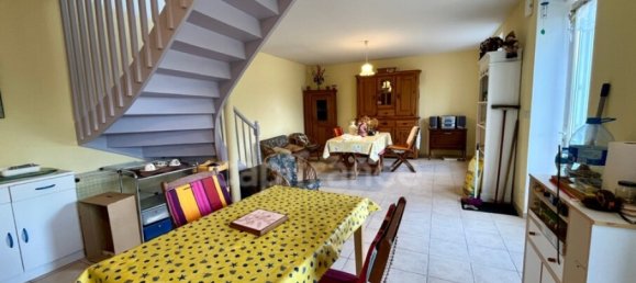 4 rooms House in Cotes-d'Armor, France No. 341014 2