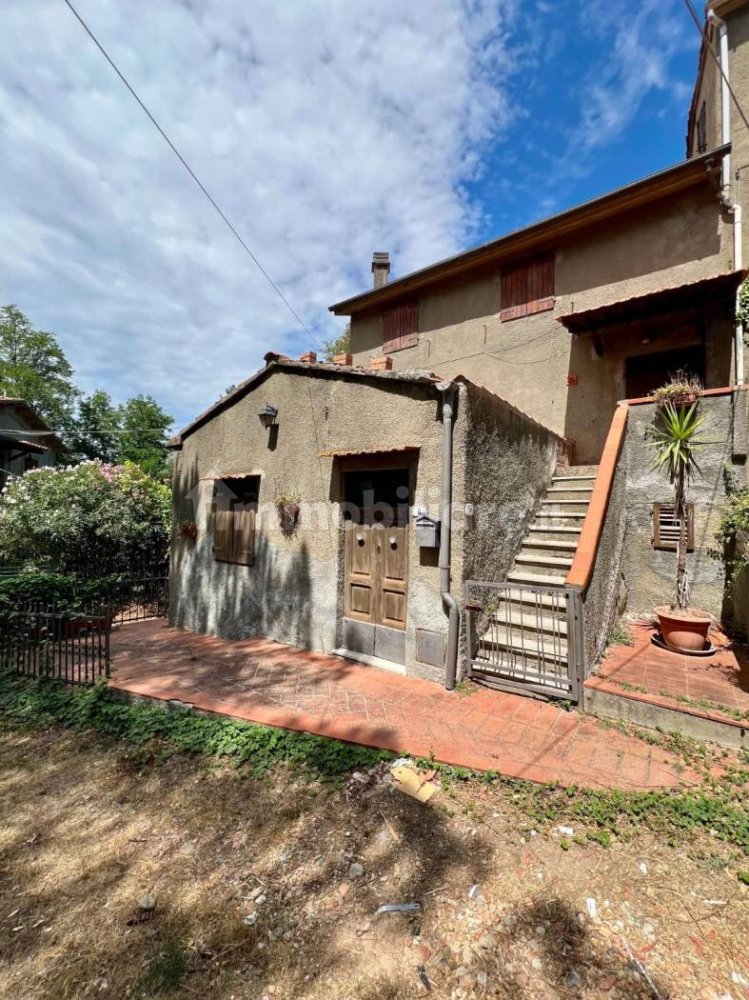 2 bedrooms House in Pisa, Italy No. 271326