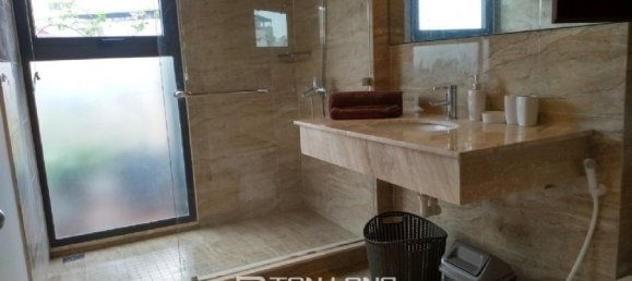 Apartamento de 2 dormitorios en Tay Ho, Vietnam No. 1052 5