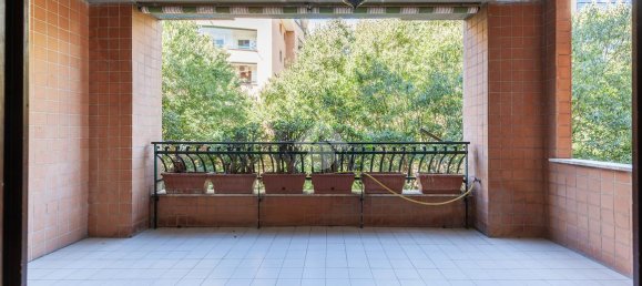 Apartamento de 4 divisões em Rome, Italy N.º 4756 10