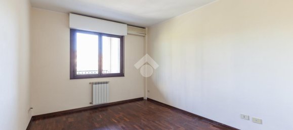Apartamento de 4 divisões em Rome, Italy N.º 4756 22