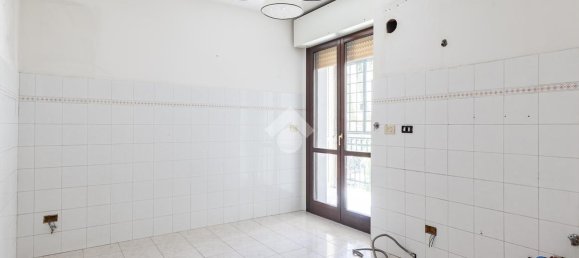 Apartamento de 4 divisões em Rome, Italy N.º 4756 8
