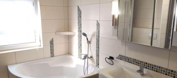 Квартира с 3 спальнями в Bad Windsheim, Германия № 110101 9