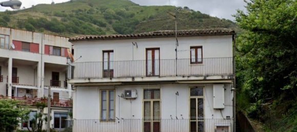 3-Zimmer Haus in Paola, Italy, Nr. 255331 3