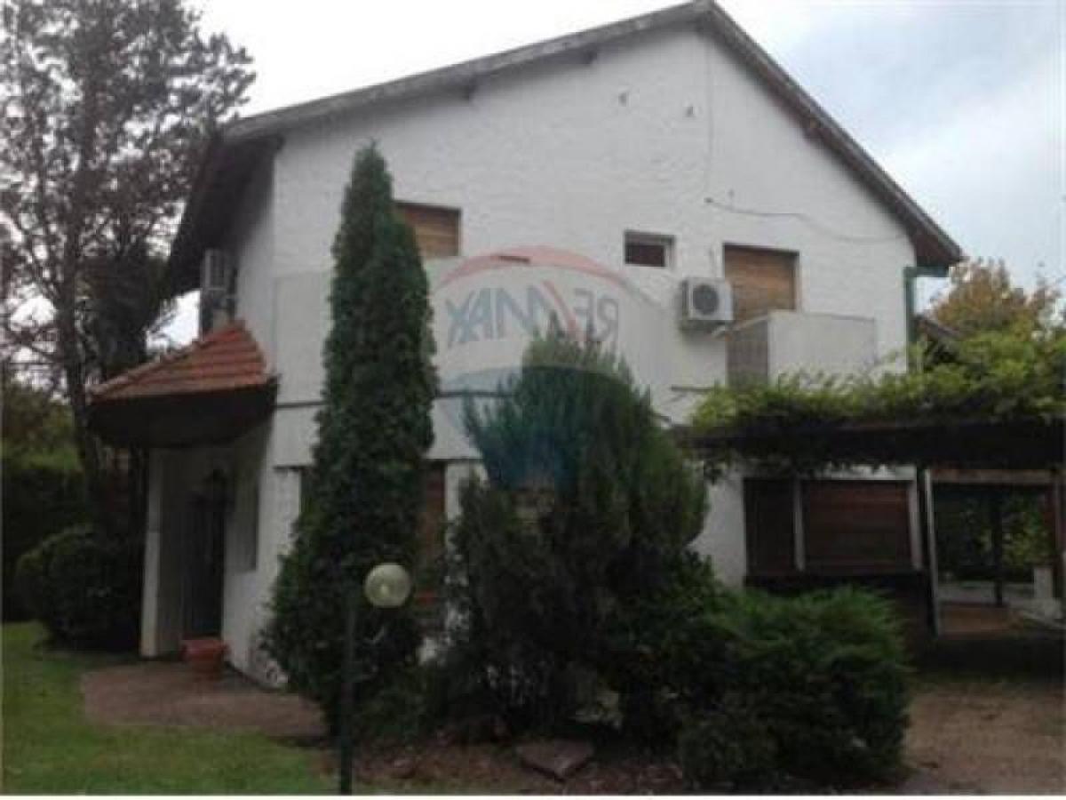 3 bedrooms House in Pilar, Argentina No. 70831