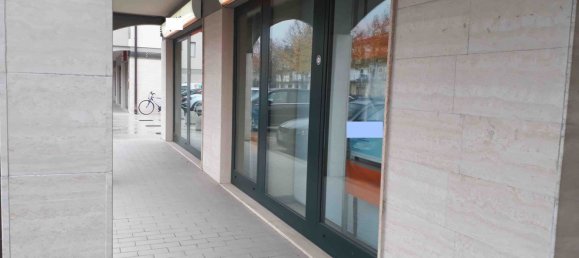 Офис 280м² в Каполона, Италия № 44966 7