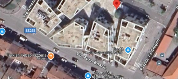 Гараж с 1 комнатой в Луго, Италия № 13993 5