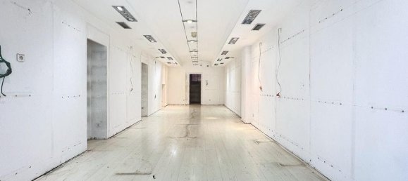 52m² Commercial property in Ajaccio, France No. 249982 6