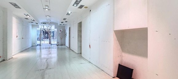 52m² Commercial property in Ajaccio, France No. 249982 5